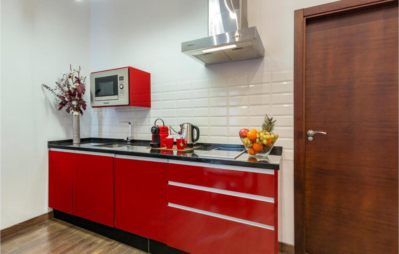 Amazing In With Kitchen *