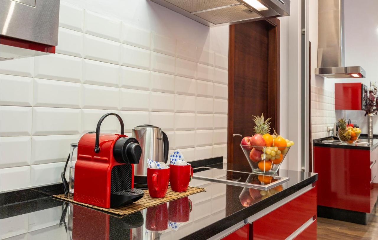 Amazing In With Kitchen Appartement